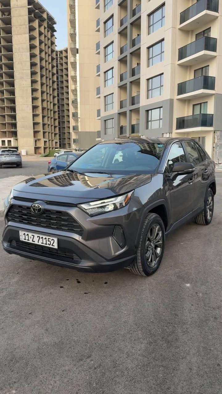 🔴تويوتا/ راف فور LE
‏Toyota RAV4 LE 2024

رقم بغداد تحويل ثاني يوم 

موديل 2024

ماشية 15000 الف  مايل 

حجم المحرك 4 سلندر 2500cc

المواصفات :

شاشة جبيره

فور ويل 

لايتات فول زنون 

بك لايت خلفي لاد 

تحديد مسار 

رادار أمامي

رادار خلفي(التحذير من الاصطدام)

تحكم وضعيات القيادة Drive Modes 

ابل كار بلي واي فاي  بدون وياير

اوتو ستارت (Auto start)

اوتو ستوب(Auto Stop)

هاند بريك بصمة

اوتو هولد(Auto Hold)

تحكم وضعيات القيادة,ECO,NORMAL,SPORT SNOW , MUD&SAND 

مانع انزلاق+ABS

كاميرا خلفية 

تحكمات استيرن 

ضررها بيبان ثنين و جاملغ امامي مبدلات ومصبوغات

للاستفسار : ***********

