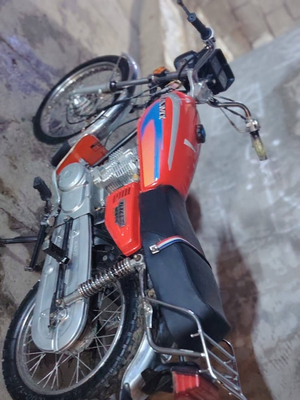 سلام عليكم دراجه يرانيه نامه شلامجه باب اول      موديل 22 وراق أصولي وكيل سيد خلدون دراجه باسمي مداور ثاني يوم دراجه ماناقصها كلشي خير من الله جديد مكاني ميسان طبر سعر خاص (***********)
