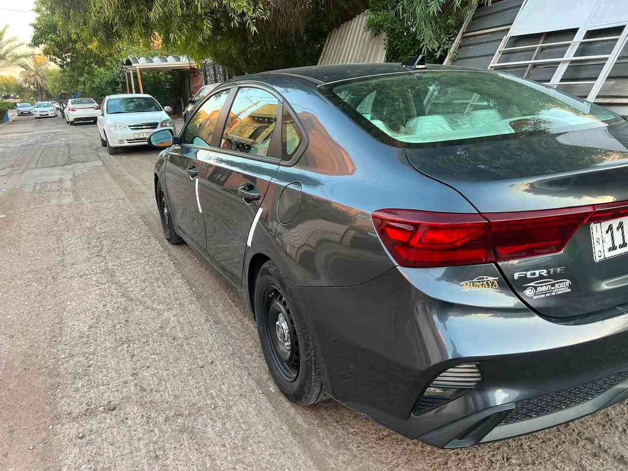 السلام عليكم كيا فورتي موديل23 كير محرك كفالة ماشيه 75 ميل بيه قطعتين صبغ البنيد والباب خلف العبري والسونار موجود السعر 130  مكان بغداد الكرخ الهاتف  
***********
