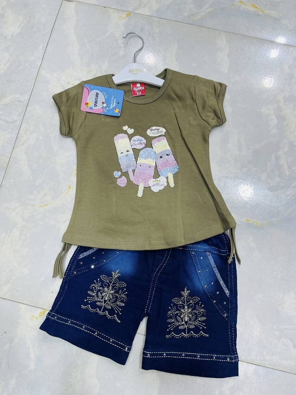 طقم بناتي قطن 

العنوان بآبل الحمزه الغربي بآب القبله مقابل بيت رويعي آهل المفروشات


**إذا كنت صاحب هذا الإعلان وتريد حذفه لأي سبب، رجاءا أرسل رسالة إلى الدعم الفني**