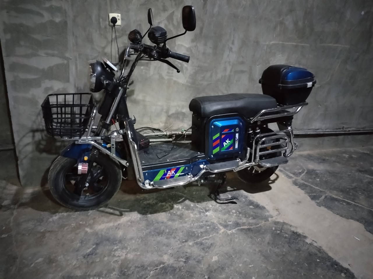 موطور شحن للبيع موديل 2025 بعده جديد بطاريات عل فحص سعره 675 وبي مجال رقم الهاتف *********** مكان الفلوجه
