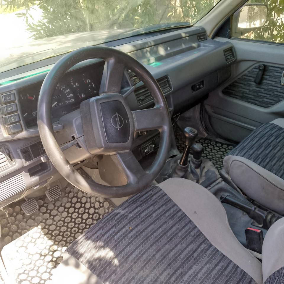 ‎موديل 93 السعر 39 بيها مجل مكن كركوك سنويه جديد بيها دفتر بانزين ***********‎ كركوك, العراق
