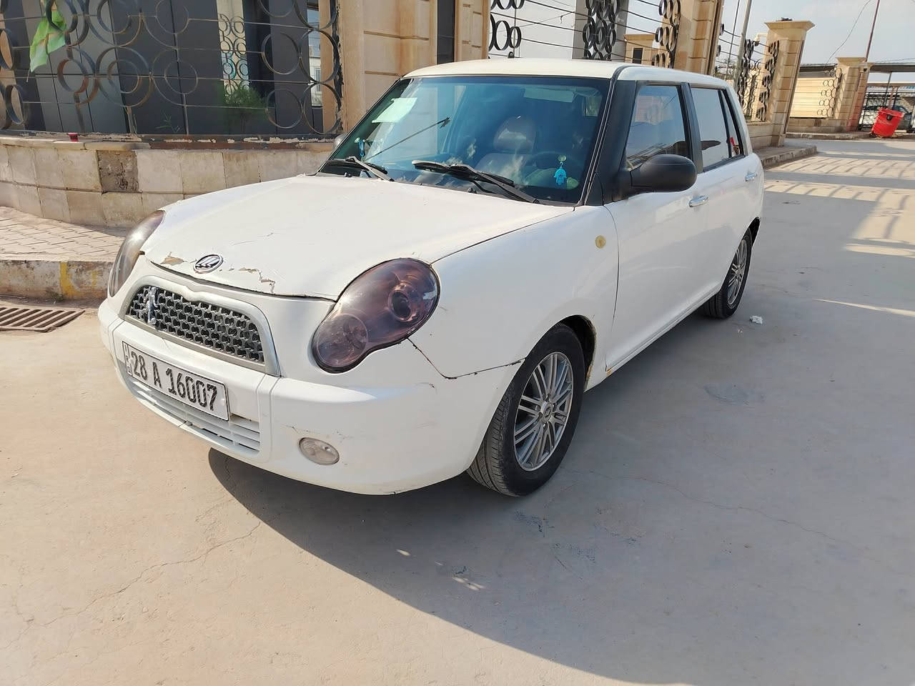 ليفان 320
موديل 2013 بسمي سنويه ل 30
بيه جاملغ مبدل جهة السايق
مكينه وكير وحداديه كله تمام فقط نقص غاز لتبريد
ب ٣٥ وبيه مجال مكاني الديوانية ***********
