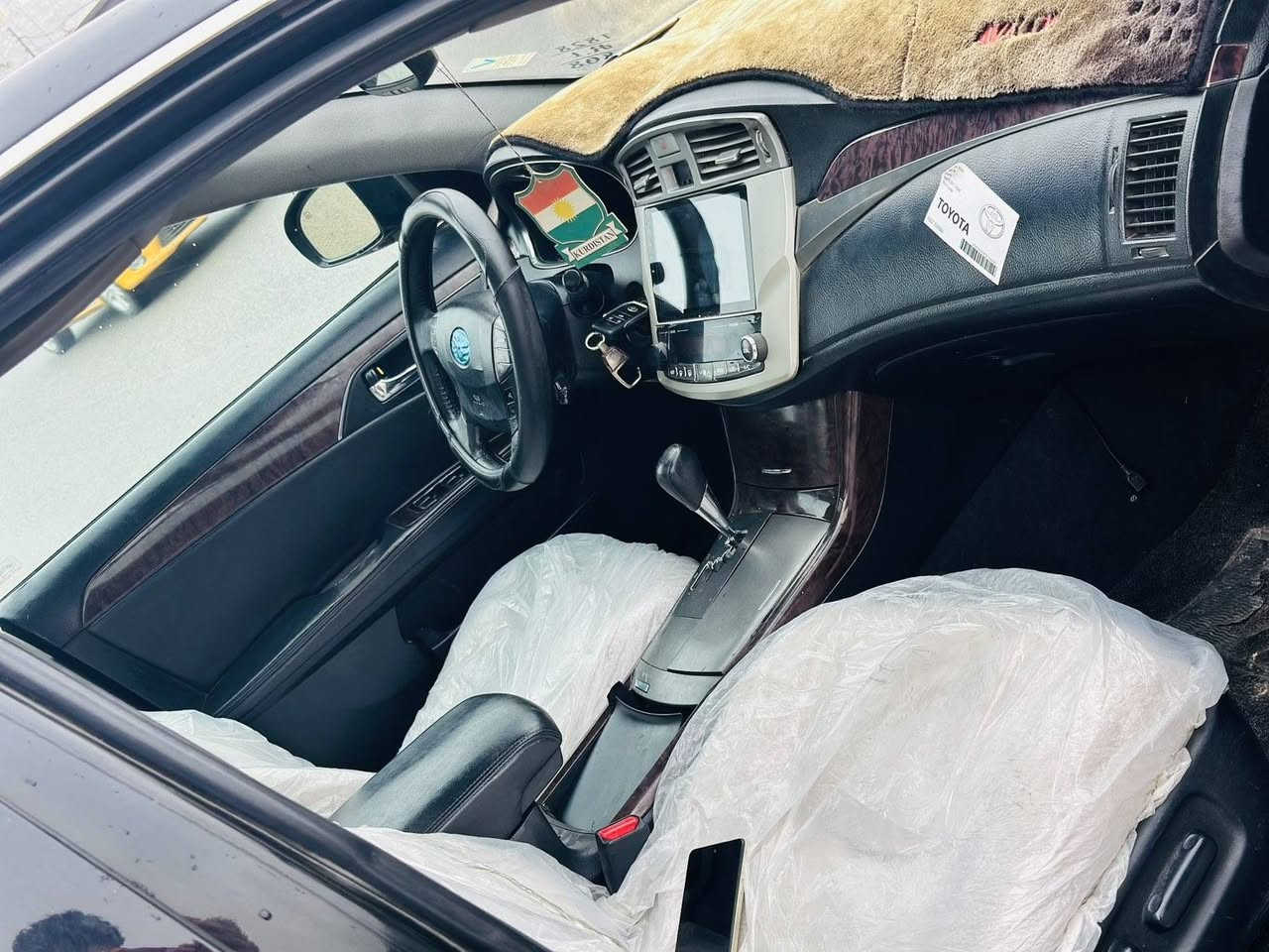 ئه م سياره يه بو فروشتنه موديل 12سناوي هاته 29يه  ره قم تازه ئه م سياريه زاربه ي نيه ئيلاي به خه ي پيويه سعر 140مه جالي تيدايه ره قم مووبيل واتسابي له سه ره*********** كركوك, العراق
