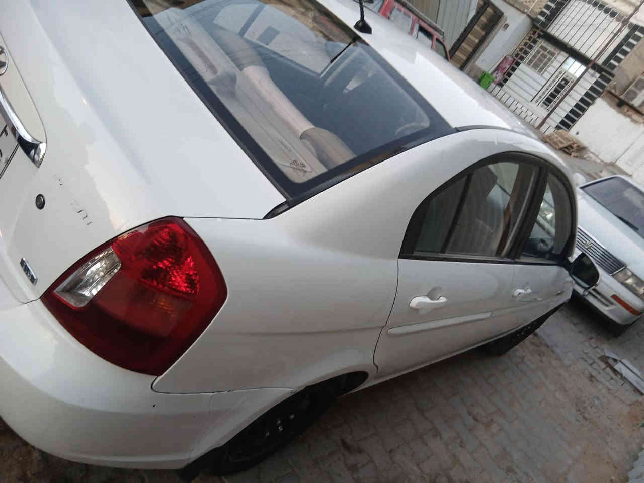 السلام عليكم
اكسنت 2011 رقم بغداد بسمي سيارة مال جناني كلشي متخسر علية كير محرك حدادية خير من الله  

بية تبديل باب خلفي صوب السايق  وبارد قليل في الجاملغ الخلفي السعر 96 بيه مجال قليل غير متواجد على التواصل الاجتماعي 

للتواصل الاتصال على الرقم ***********
