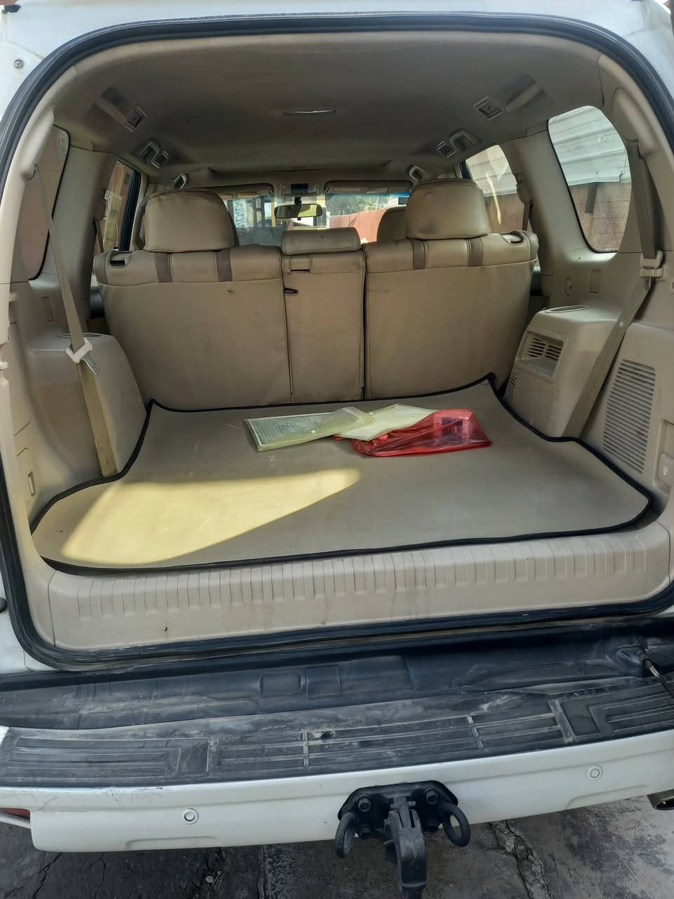 السلام عليكم للبيع برادو موديل ٢٠١٣ نضيفة بيها شخوط بالدعامية الخلفية والامامية بسيطة كما موضح بالسونار صدر خلفي أمامي امبدل  جديد تخم تاير برجستون الاصلي محرك ٦ سلندر فتحة سقف سبير تعليك السيارة نضيفة السعر ٣١ بيها مجال العنوان بغداد التاجي


**إذا كنت صاحب هذا الإعلان وتريد حذفه لأي سبب، رجاءا أرسل رسالة إلى الدعم الفني**