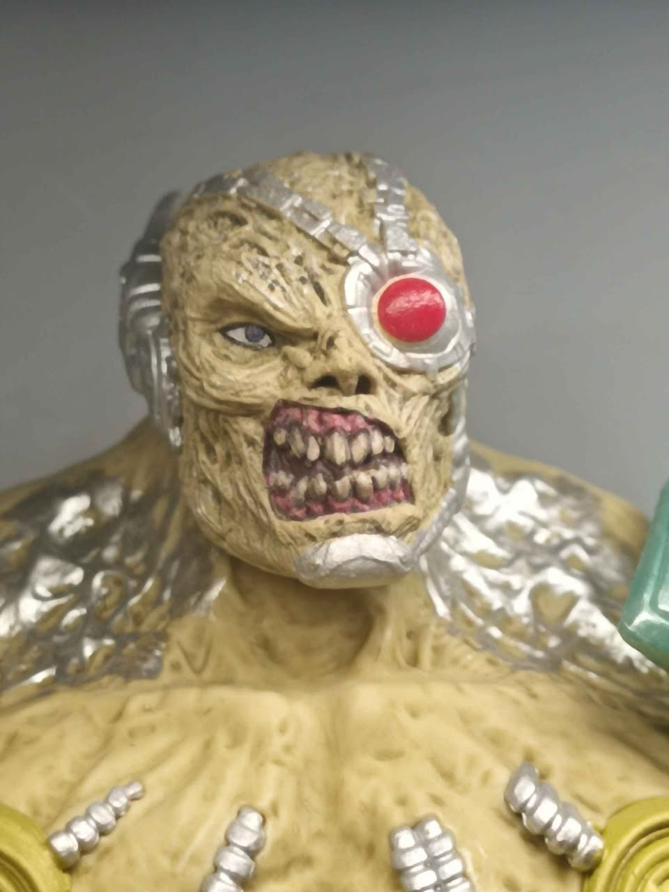 مجسم figure حجم كبير مفصلي بشكل دقيق 
متميز الصنع
صنع في عام 2022 nov
city. guangdong province 
شكل انيق ومرعب، كورتونة ومعلوماته الكاملة موجودة 
ب30 الف توصيل متوفر مجال بسيط للجادين بالشراء بغداد, العراق


**إذا كنت صاحب هذا الإعلان وتريد حذفه لأي سبب، رجاءا أرسل رسالة إلى الدعم الفني**