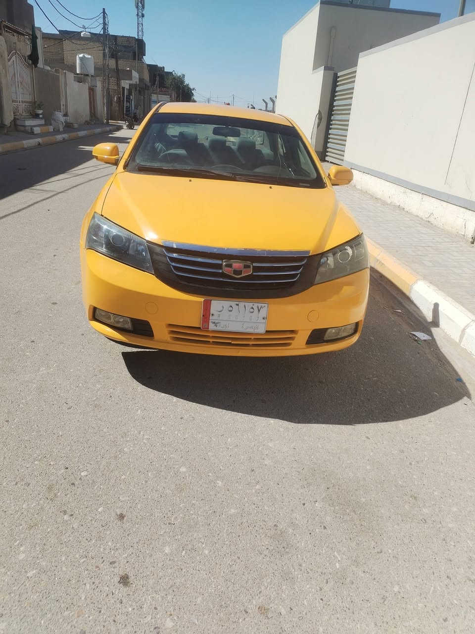 السلام عليكم جيلي ام گراند سيارة موديل 14 مكينه وگير وتبريد وحداديه وتخم تاير كهربائيات كلها شغاله سنوية ل27 
السعر 38 وبيه مجال 
للاستفسار اتصال ع الرقم 
***********
