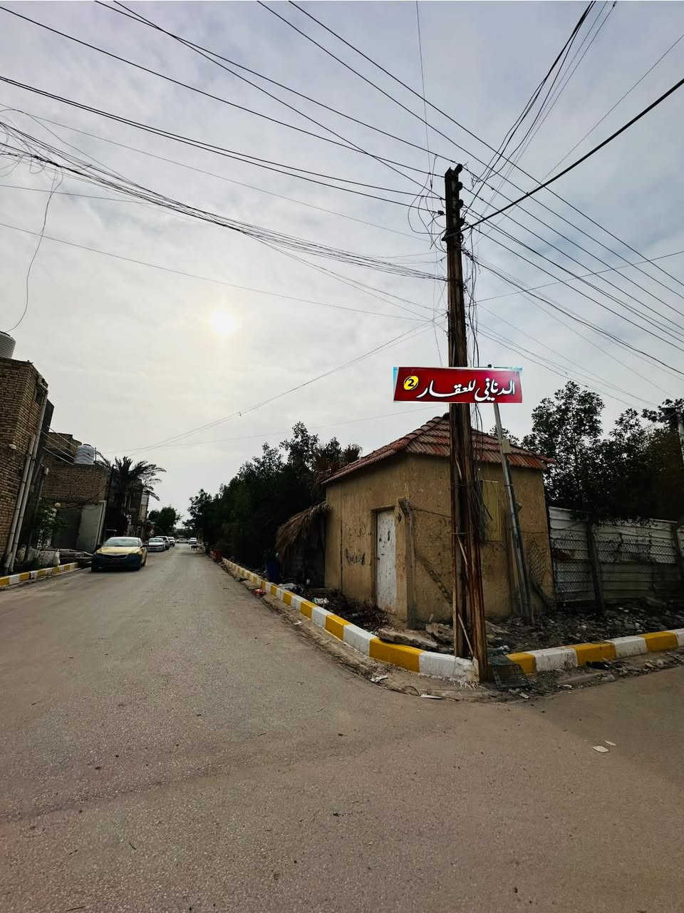 دار سكن طابو صرف 

 منطقة العباسية قرب البيطرية او قرب الحديقة    المتنزه📍

الطابق الاول
غرفة  نوم 🛌 
صالة 
 استقبال هول  مطبخ حمام 🛁 
طارمة 
الطابق الثاني يتكون من 
3غرف نوم 🛌 مع صالة مع مطبخ  

المساحة 250 

السعر علق تم 🤝 او راسلنا
تابع الصفحة ✅

موقعنا 📍
تقاطع جليل فضيل مقابل صيدلية 

***********
