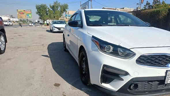 سلام عليكم
فورتي 2019امريكي 
كير At
مكينا2000
كير مكينا تبريد خير من الله 
مواصفاتها نص فول 
حادثها جاملق وبنيد 
لغد شاصي مواصلات ابد 
سعرها 147$بيها مجال قليل 
سيارة جديد اطلع وين ماتحب ترأيها حلو
مكان بغداد البلديات 
***********
