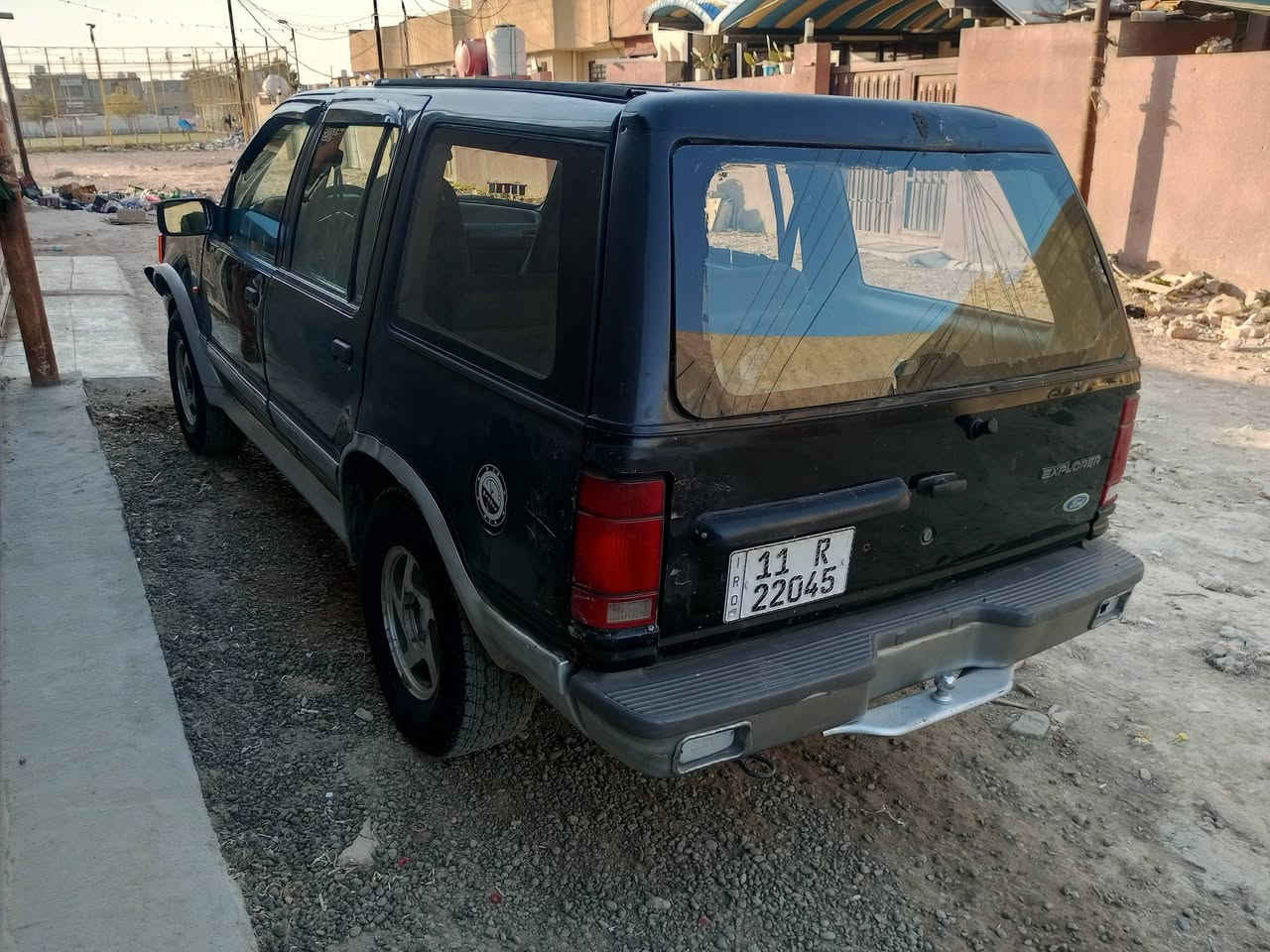 سلام. عليكم فورد اكسبلور مويل94 بسمي سياره عنوان بغداد فلكه سلمان باك سعرها 45 وبيها مجال كير ومحرك بطه 3000 رقم 📱 ***********
