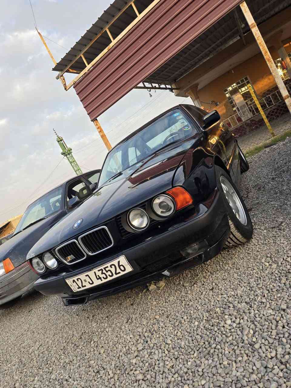 سلام عليكم بيم محرك كبس520  وكير عادي  سعرها 45 ويرهم مراوس حسب موديل 1991 طخم أمامي وخلفي نضيف طخم تاير ماصارلها اسبوع شدها سنويه (بسمي) تريد وكله او تحويل  صبغ عام جماعيه وبيها طخا بجملغ خلف السائق تبريد بيها بس مو شغال مكان سياره برطله سعرها 45 هذا رقمي 
***********
***********
