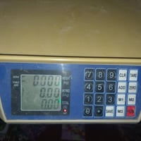 ميزان إلكتروني • حاسبة • ٣٠ كيلو