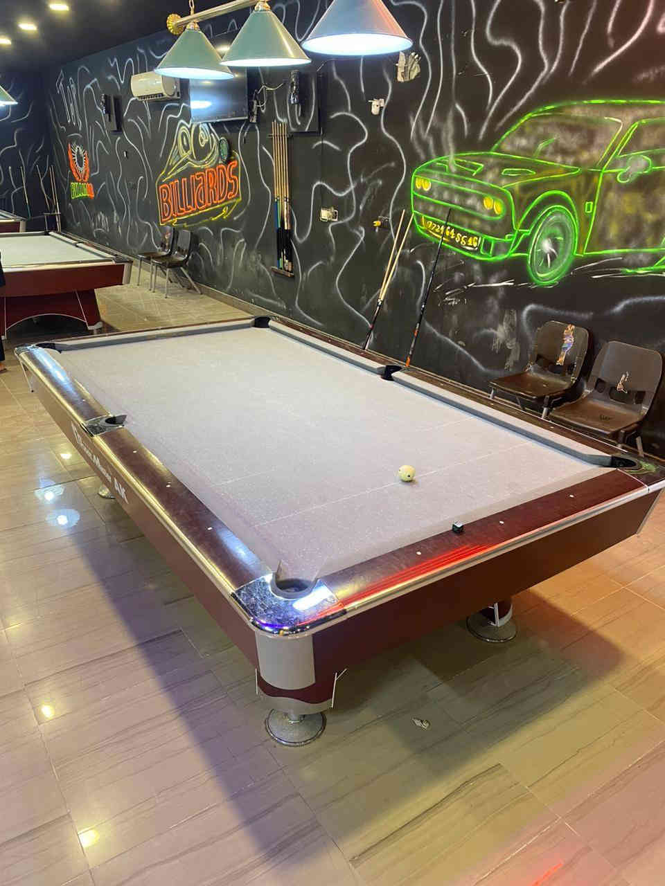 ميز سوبر ماستر AKعدد 2 سعر الواحد 9 ورقات وبيه مجال بسيط جدد ما خاذهن  نقل عليك  لتواصل ***********
