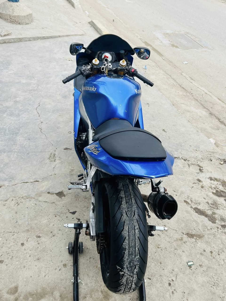 سلام عليكم كاوسكي 636 مديل 2004 دراجه مكفوله مكينه برغي ما مفتوح بيهه بيع فقط بدون مراوس شراي يجي خاص عنوان بغداد سعر 29 بيهه شي بصيط ***********
