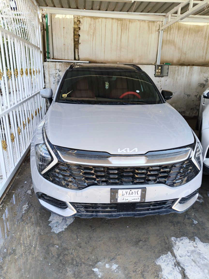 السلام عليكم 
للبيع فقط 
سبورتج 2023 sx برستيج 
دواخل أحمر 
ماشية 46
 بدون رقم 
حادث موضح بالصور 
تعديل على البارد فقط بدون ايرباك 
بابل حلة 
***********
السعر قفل 216
