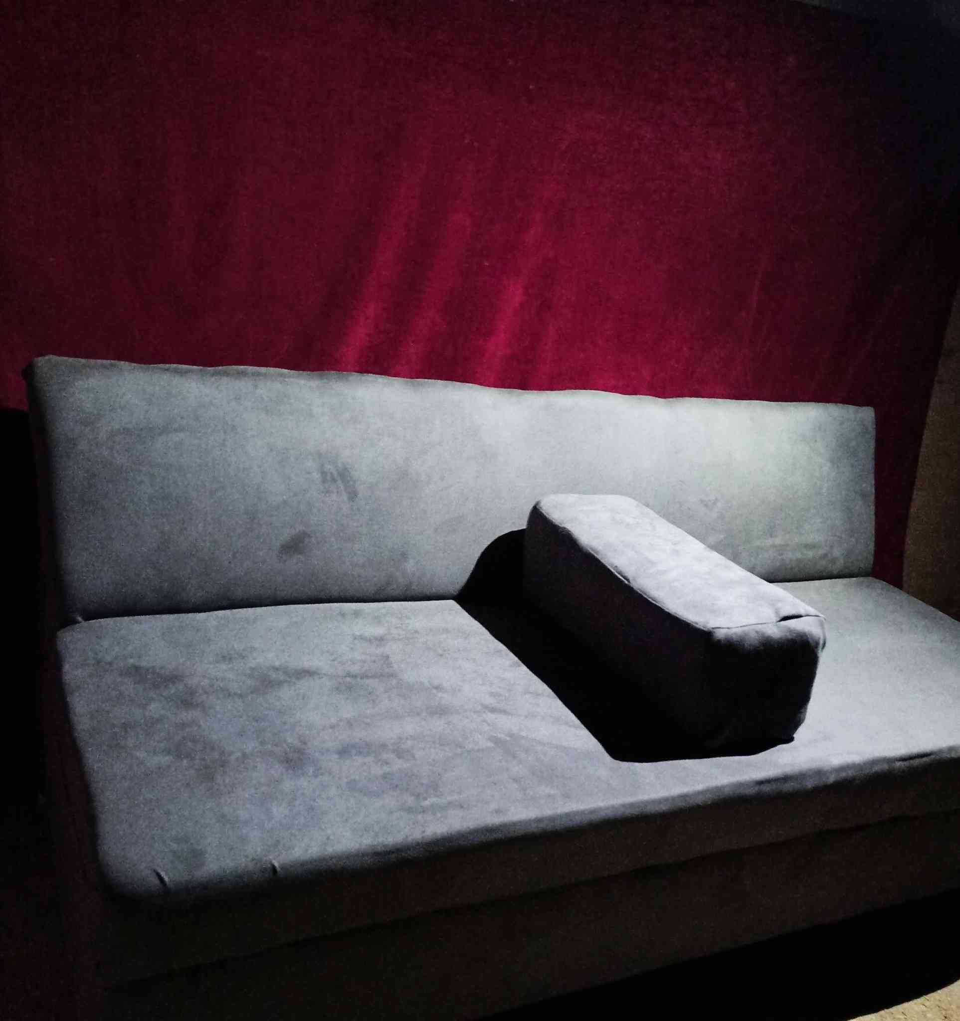 السلام عليكم
زوج قنفات جديدات رصاصي اللون تسكام درجة اولى مع كوشات
الرقم *********** 
مع وجود توصيل لكافة مناطق كربلاء 
مستعدين لتجهيز القنفات وبكافة الالوان وباسعار مناسبة
