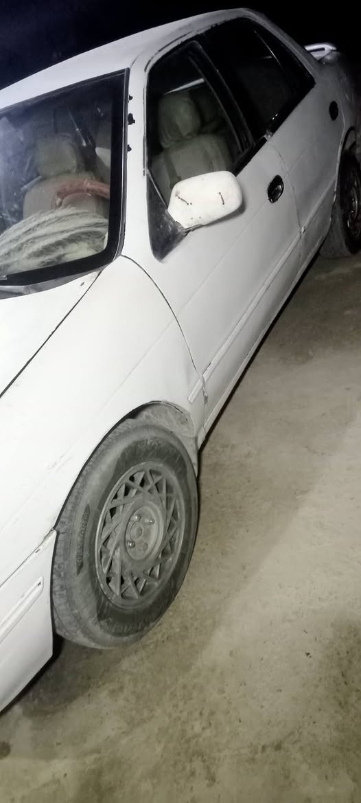 سيارة سيفيه للبيع موديل 92كير او تماتيك محرك مسكر رقم نكليزي سنويه لغايه 2030 السعر 31 وبيهة مجال رقم الهاتف  ***********
