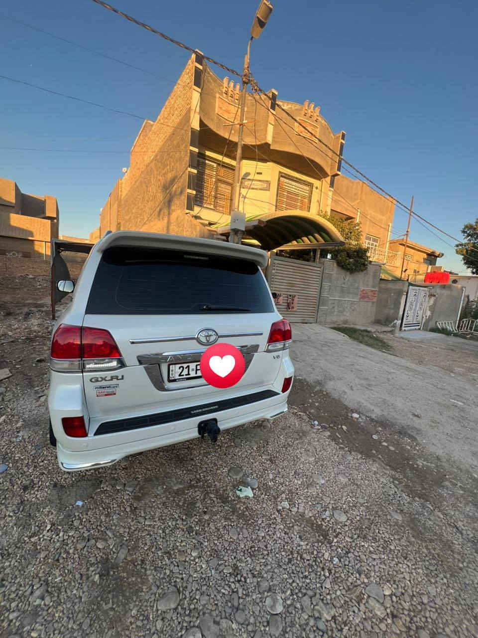 السلام عليكم🌹
لاندكروزر موديل 2011 ستينية🤍
 فول مواصفات👆 
 فتحة شاشة حساسات أمامية وخلفية كاميرا ثلاجة كشنات جلد  كهرباء تحكم ستيرن لايتات زنون
 ستة سلندر ماشية 150الف  مكفولة من الصبغ والضربة والتبديل 
رقم شمال بسمي سنوية جديدة
 مكان السياراة حلة 🙏
سعرها 325 وبيها مجال بسيط حگ الجيه 🤎
رقمي *********** متواجد عل واتساب و الماسنجر
