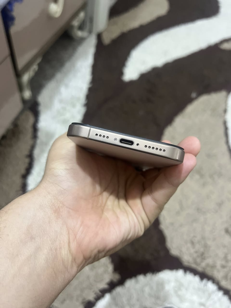 السلام عليكم
16 pro max
ديزيرت
السعر :: 825 مجال بسيط!
256 
AE/A
93 🔋
مبدل شاشه كلش حلوه 
وكامرات
السعر :: 825 بي مجال بسيط
***********
ديوانيه
