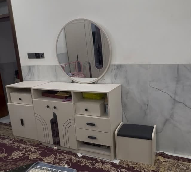 غرفة نوم تركي استعمال شهرين فقط كربلا حي النقيب


**إذا كنت صاحب هذا الإعلان وتريد حذفه لأي سبب، رجاءا أرسل رسالة إلى الدعم الفني**