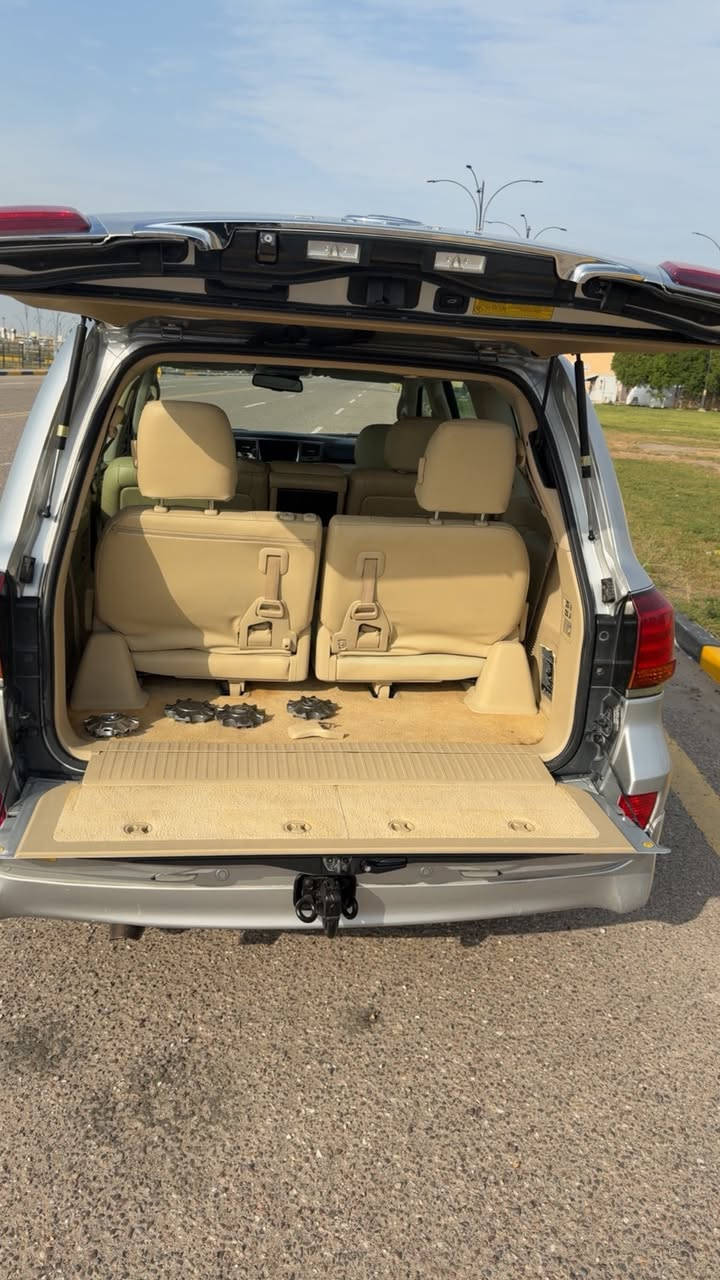 السلام عليكم
اكزز مديل 2011
رقم اربيل
كفاله عامه
مكينه كير حداديه تخم تاير 
كله كفاله
العنوان البصره 
بيع او مراوس 
السعر
335 
الهاتف 

***********
