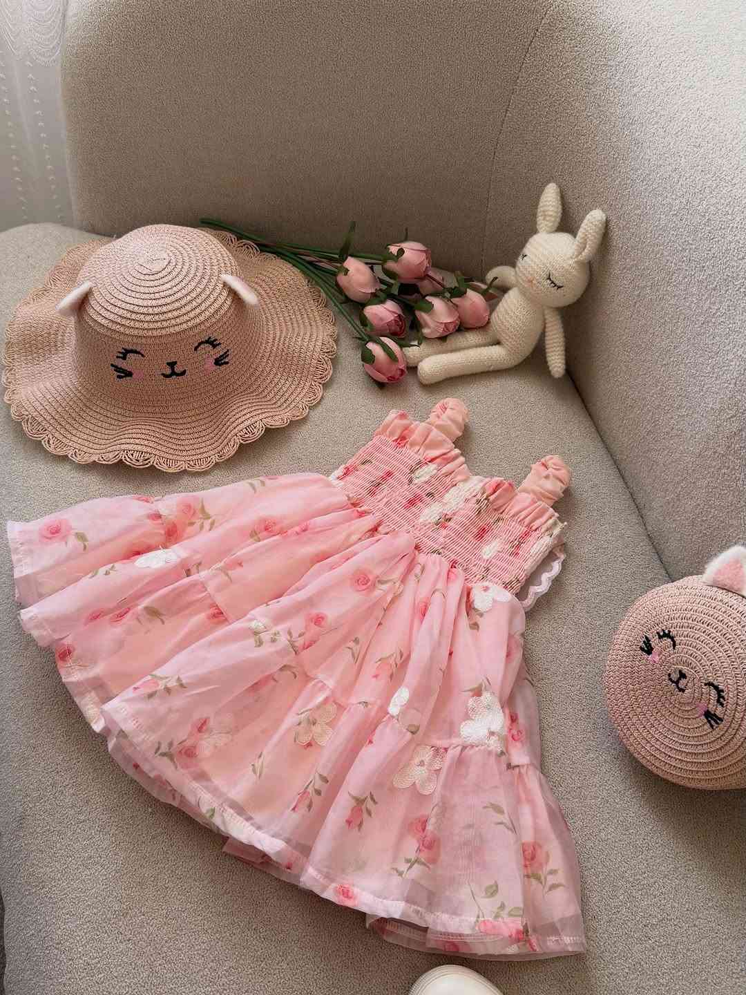 ⁨	من الكولكشن بناتي 🎀
فستان بناتي بتفاصيل فراشة ناعمة ولمسات انيقة 🦋🤍
متوفر بلونين 💖🤍

• المقاسات: 11 شهر - 4 سنوات
• السعر: 16,000 د.ع 

• قبعة + جنطة
• السعر : 12,000 د.ع
#اكسبلور_فولو #ترند #فراشة #اكسبلور⁩


**إذا كنت صاحب هذا الإعلان وتريد حذفه لأي سبب، رجاءا أرسل رسالة إلى الدعم الفني**