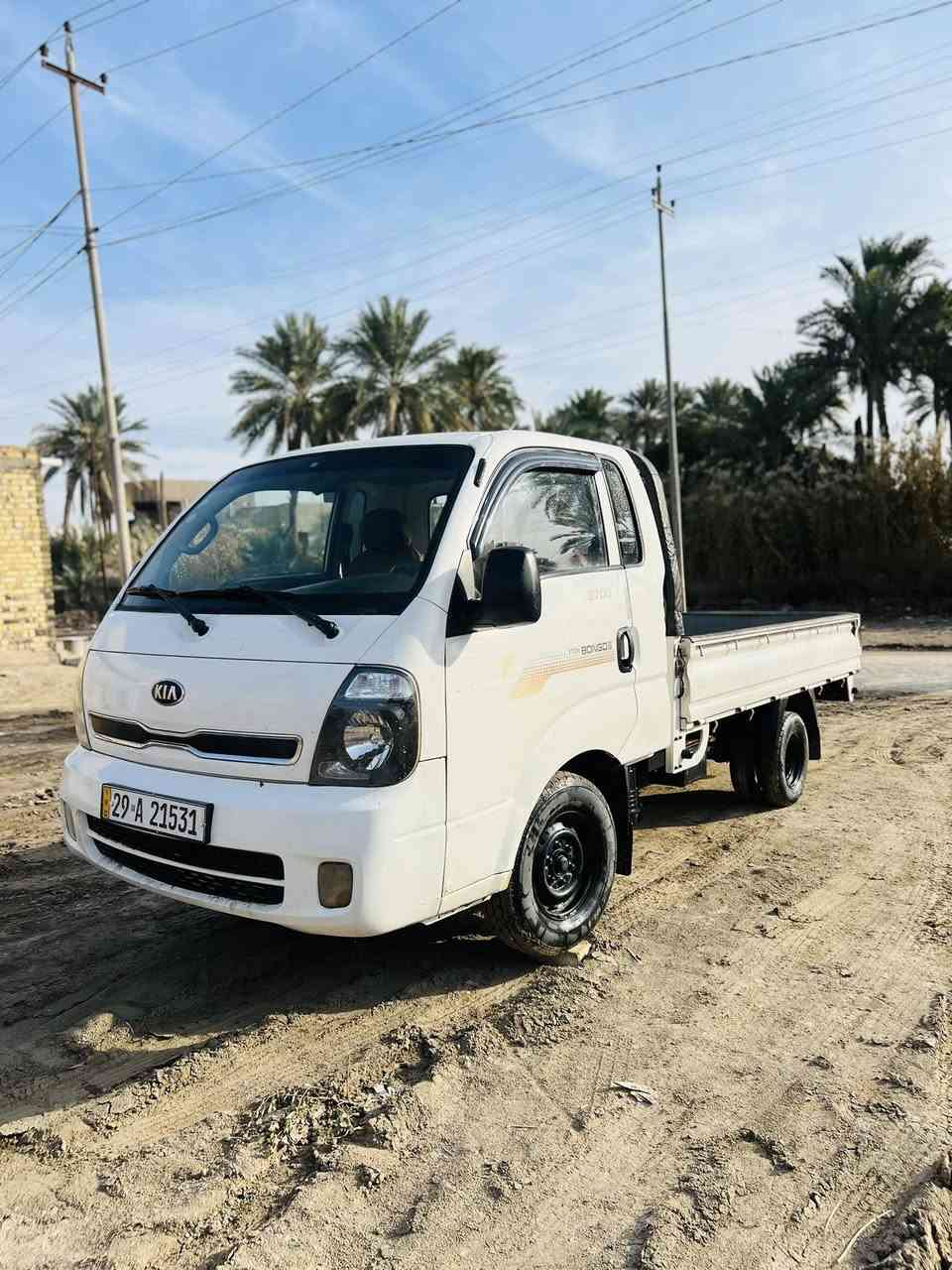 السلام عليكم كيا نثيه للبيع موديل 2014 كفاله عامه جاهزه للعمل تبريد ثلج ❄️ ***********
