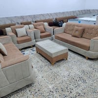 ٨ مقعد • طاولة وسطية • السبحاني
