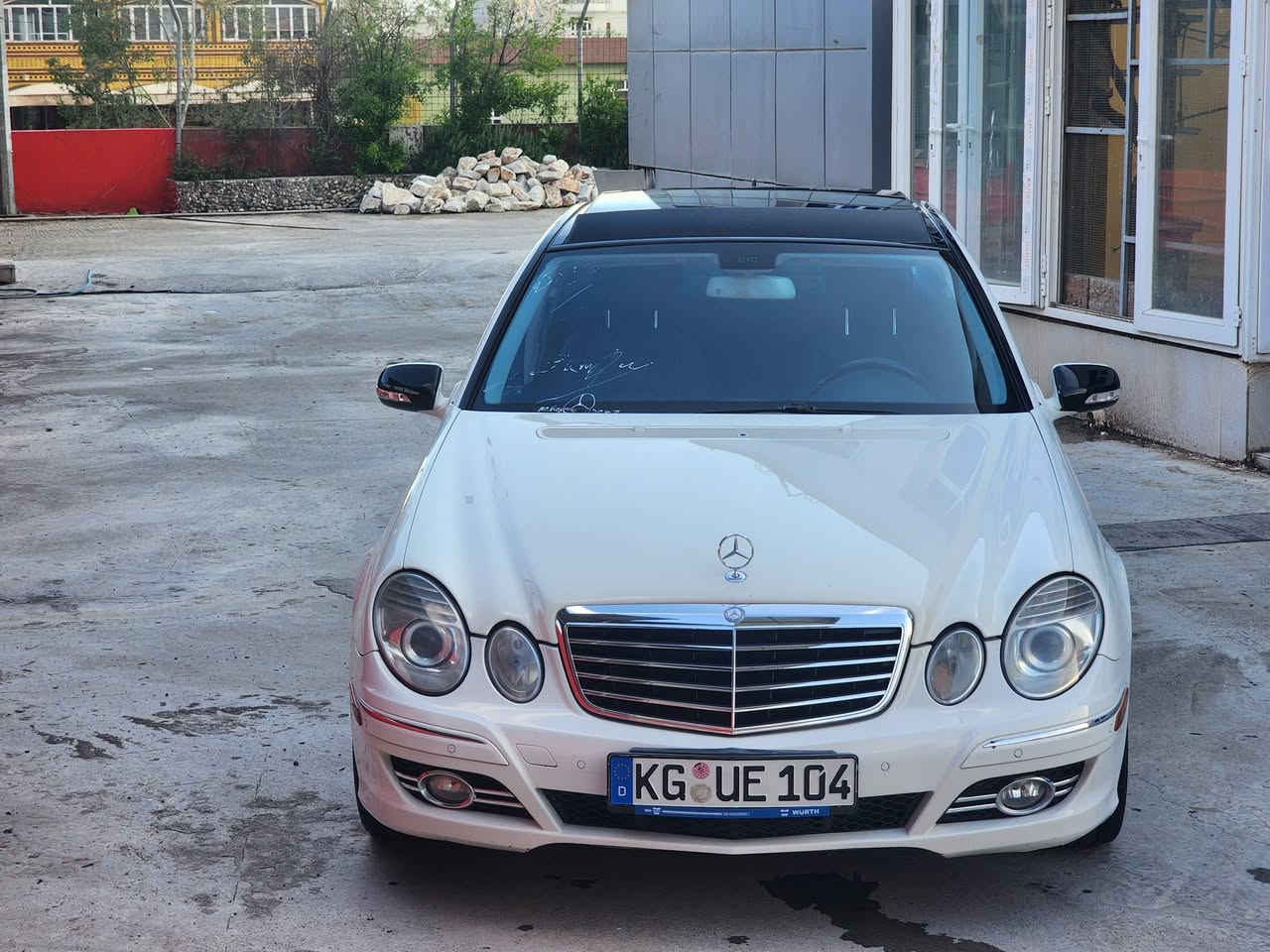 ***********
***********
mercedes-Benz eclas

مارسیدس ئی کڵاس
 سه ياره رەقەم ئەورپیە مەنەفستی برایم خەلیلی لەگەل دایە
مؤديل 2009
مه كينه 350 
فول مواسفات مواسفات ئای ێم جی AMJ 
 پانۆرەما بەسمە کوشن کارەبا و گەرم شاشە سیدی بۆکس سی پەردە بیلادی سندوق شەفت و کارەبای هەرجی مواسفات هەیە تیدایتی هەمووی نانوسریت سەیاریکی تا بلی جوان و خاوین ماوتەوە 
تکایە جوابی نامە و کۆمینت نادەمە لەگەل ریزم موشتەری تەلەفۆن بکا لە خزمەت دام 
رەقەم موبایل 
***********
***********
