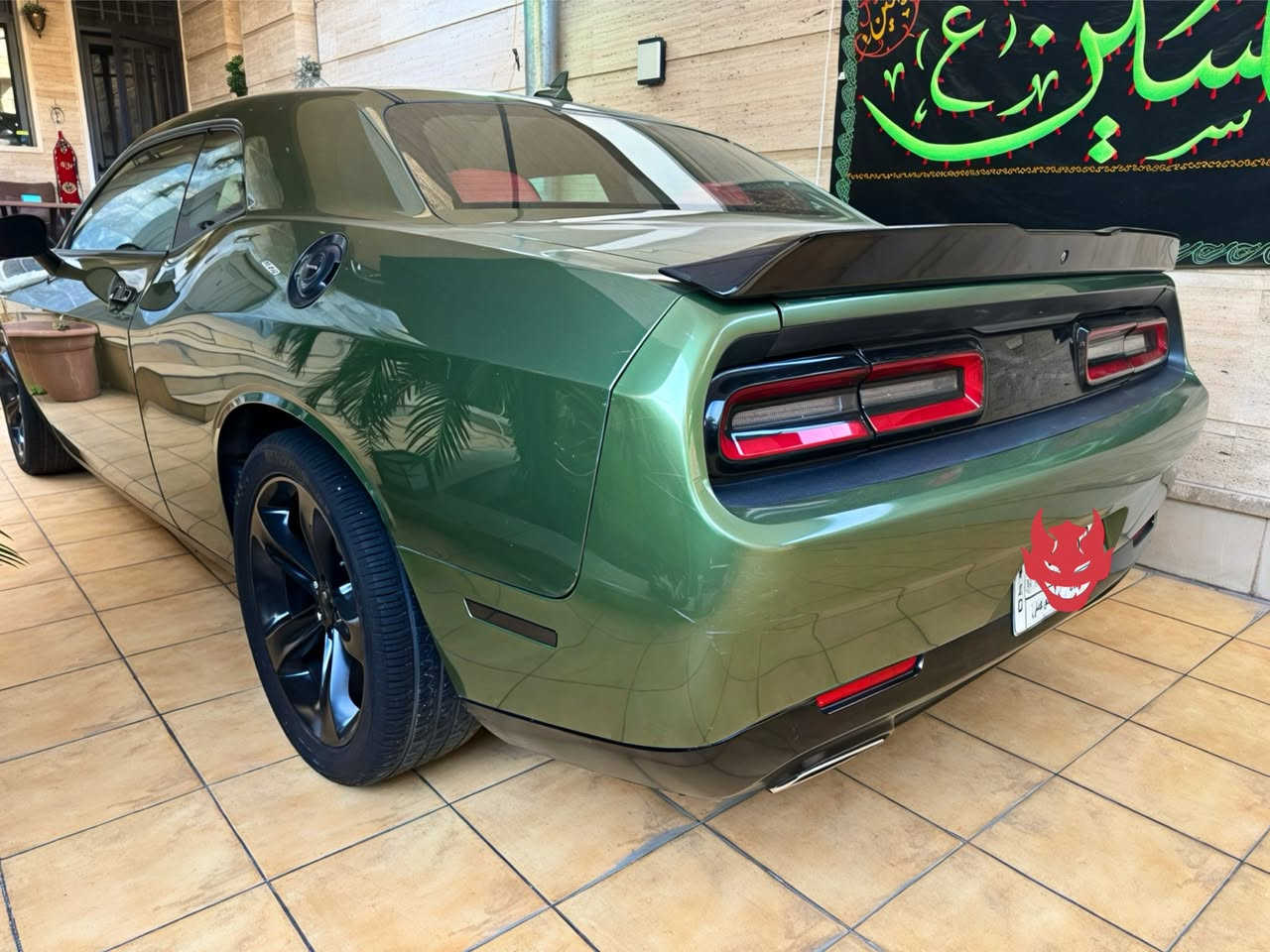 السلام عليكم
جالنجر زيتوني 2018 
 Super track pak V6 3.6
‎ ماشية 85 
سياره رقم بغداد بسمي
‎ سوبر تراك بكج
‎ شاشه جبيره كار بلي تشغيل عن بعد
حساس خلفي
دبلات صفر بلادي
ويل نجمة / تايرات تو سايز
كشنات جلد احمر عمل
 سستم صوت الباين
منظومه زنون LED 
كير محرك صدر اذاين نظيفات
السياره صور حادثها موجودة / السونار هم موجود
تجي تفحص و تجيك و سونار تسوي و تشلع عيوني  
‎السعر مال بيع ب 158 
مكان السياره بغداد باسمي رقم بغداد 

*********** 

موجود واتساب
