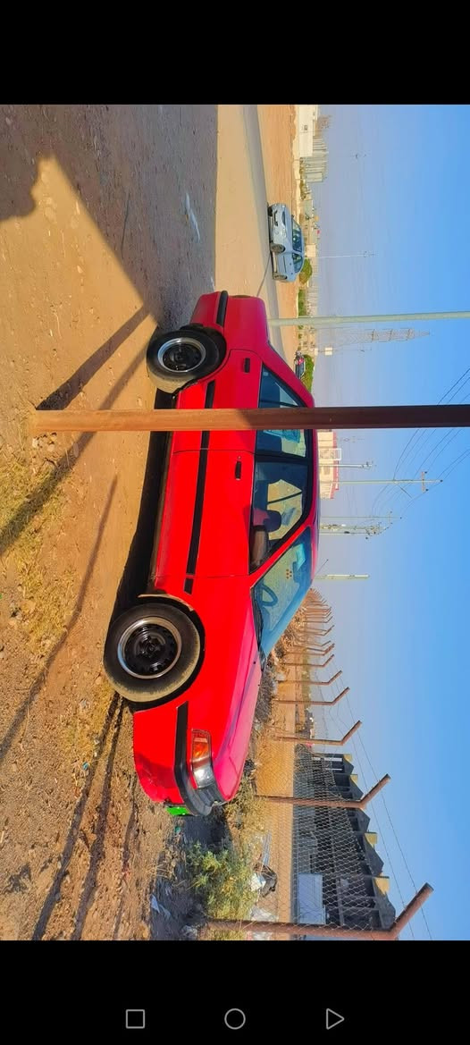 مازدا323 موديل 1991 سه نه وي رقم اسلي تحويل وه كاله به شه رت كيرو مه كينه  به شه رت ليدراتي نيه هيج هيج ته بريده  كاره بايي مه زبووته  اكه ر مشته ري تيل بكه ***********
