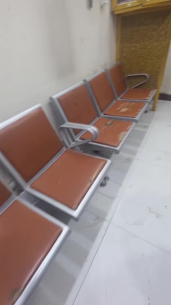 اغراض حلاقه للبيع المكان في البصره في الزبير صالح على الرقم ***********
