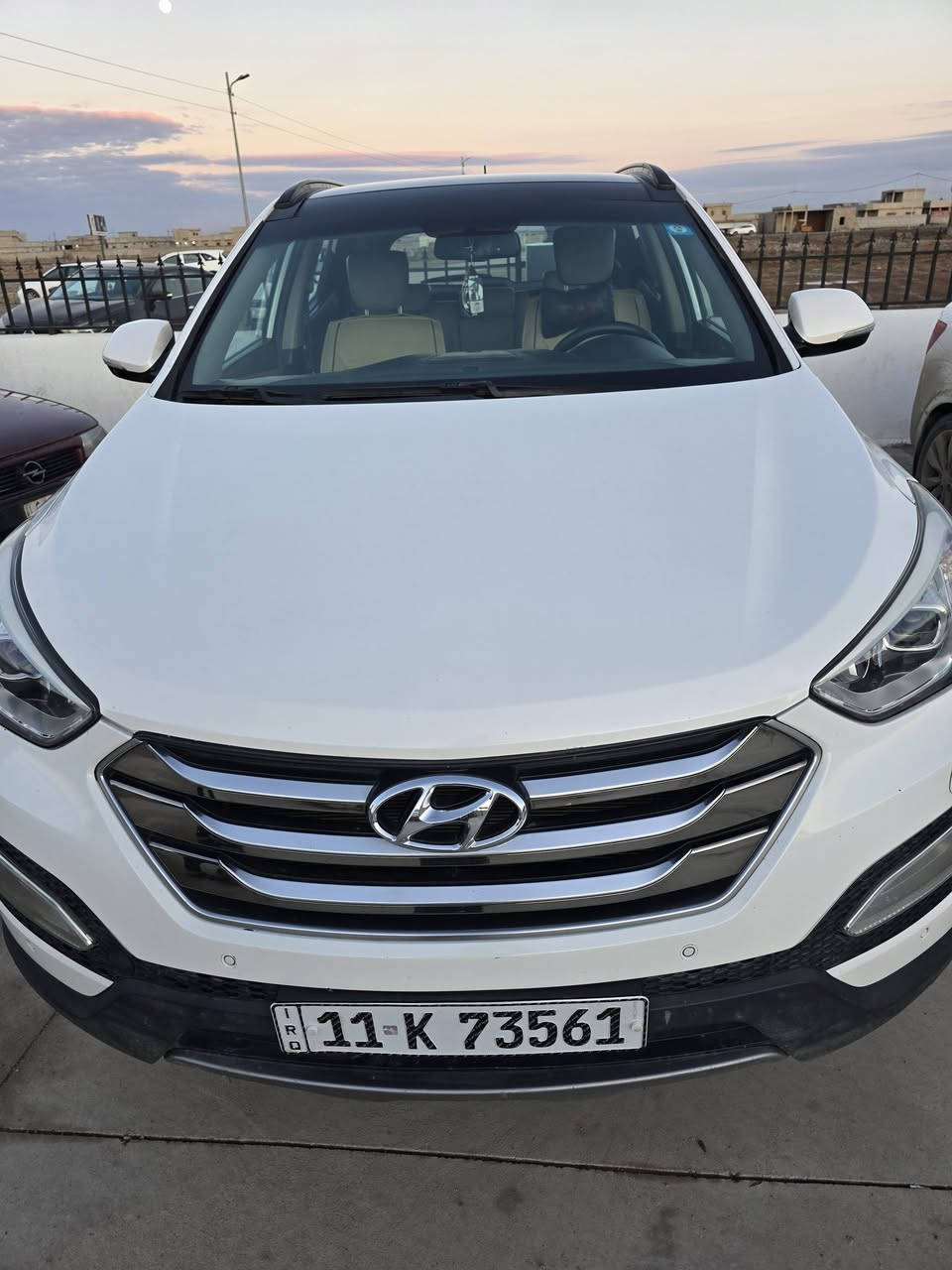 السلام عليكم سنتافي موديل ١٦ فول مواصفات خليجي  ٦سلند بيه ضرر طارف البنيد وجاملغ وباب اليمين مصبوغه صفحه كامله توحيد لون السعر ١٦٥ وبيه مجال مكان السياره جنوب الموصل القياره ***********
