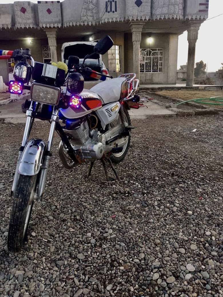 رحمه لمك وبوك ايذا مو شراي لا تكول جايك او باجر اجيك
سيفان 20 مامفتوح وزن ثقيل ابل ختومات 
الصور  مال اليوم  جدامك ول مقطع. جدامك
الماطور كلشي ما يعوزو  
السعر 475 وبي مجال 
ايذا مو شراي لا تبزعني  

هاذه رقمي  ‭0774 091 7909‬خاص موجود
