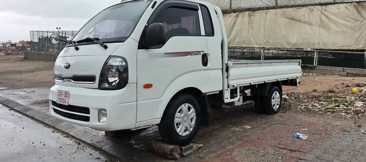 سەرەتابەناوی خوا  
کیا بیلاد 2017 توماتیک
 بێبویاخ
3000سۆپەرمە کینە ڕەش
5دووگمە 
کوشن هیتەر
سوکان هیتەر
سوکان ڤولێۆم
سویج کۆنتڕۆڵ
تەبرید ساردووگەرم 
ئاوێنە کارەبای 
ئاوێنەی ئەخەوێت
ئیستۆ پی دواوەی بەسراوە 
برێکی بەسراوە 
بۆدی بیلادی سفر 
ناوبۆدی بەسراوە 
6تایەی لۆکە 
تایەی دواوە کراوە بە 13
ڕۆنو فلتەری گۆڕاوە
هەمو گیانی لەسەر دەق ی شەریکە ماوە تەوە
شەننسیەکەشی بەشەرتی 
بێ بۆیاخ
250مەسرە فینییە
***********
***********
