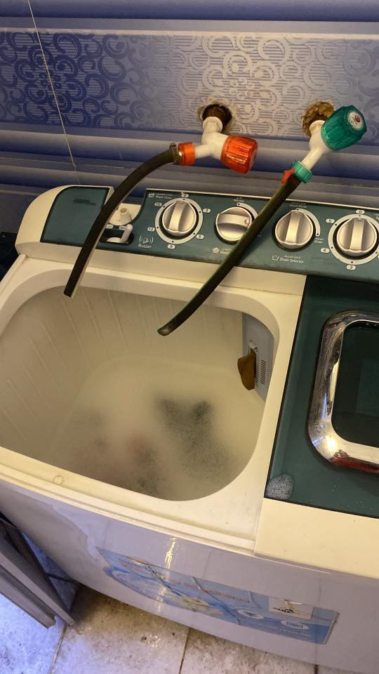 غساله الحافظ. حوضين 
غسل وتنشيف  13 كيلو   مكاني  بغداد البلديات  مستخدمه 3 اشهر. فقط  بعده نظيفه 
واتساب. واتساب ***********
السعر. 125. وبيه مجال حك الجيه
