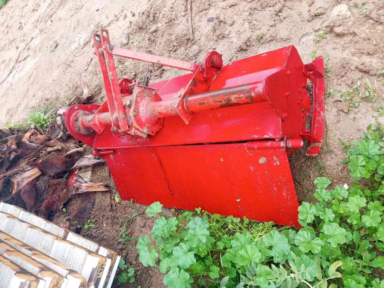 السلام عليكم للبيع رفاسه ينمرياباني تشتغل على جميع المكائن الزراعية الصغيرة والكبيرة  من حجم 16الى حجم 35مكاني بغداد الاتصال على الرقم ***********
