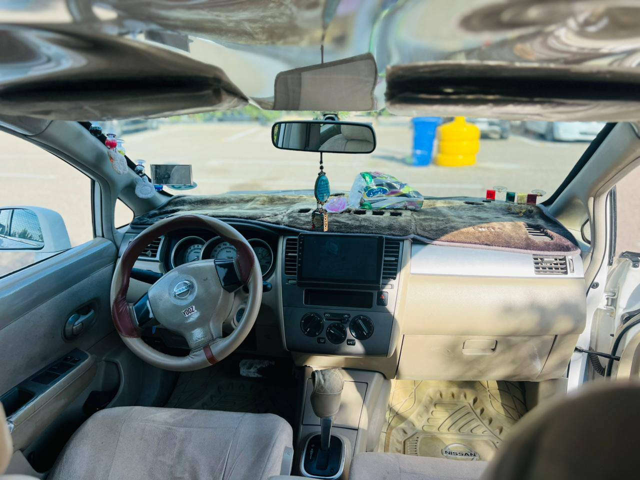 سلام عليكم 
من رخصت الادمن
سياره نيسان تيدا موديل 2009 رقم نكليزي كفاله السياره ما عد بيها بارد باب الخلفى 4اصابع وبيها معجون بالهلال الخلفى بالبنيد صبغ سحبت كارت شبر فقط السياره حلوه وكاعده محرك وكير خير من الله تدفئه تبريد شغال تحويل ثاني يوم بسمي السياره متواجد بغداد المطار وبابل القاسم اي استفسار الاتصال على الرقم ***********
السعر 90وبيها مجال الطيبين
