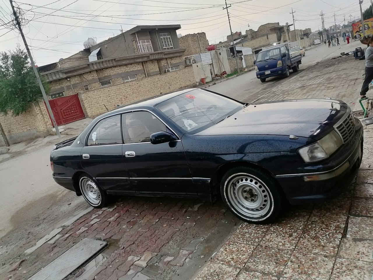 تويوتا كراون 2000 اللون نيلي فصل رقم بصرة سنوية 2026/9
مكفولة من العيب الشرعي الأصوليات والكص والنقل
جاهزة تبريد حداده حلوه تاير سستم سماعات مع دمام 
شاشة وكامرة خلفية غرفتها حلوه 
مكان ميسان العمارة/ مراوس او بيع 50$ مع المجال 
***********

