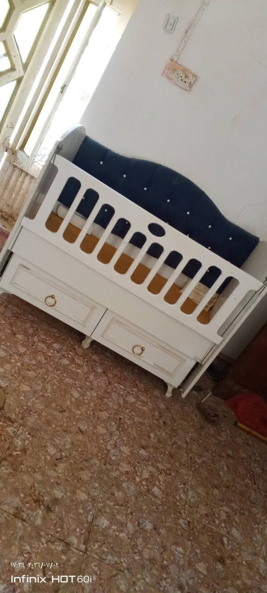 السلام عليكم غرفه للبيع نجاره ثقيل
مع جربايه طفل مع فراش جربايه موبايل 0774506958


**إذا كنت صاحب هذا الإعلان وتريد حذفه لأي سبب، رجاءا أرسل رسالة إلى الدعم الفني**