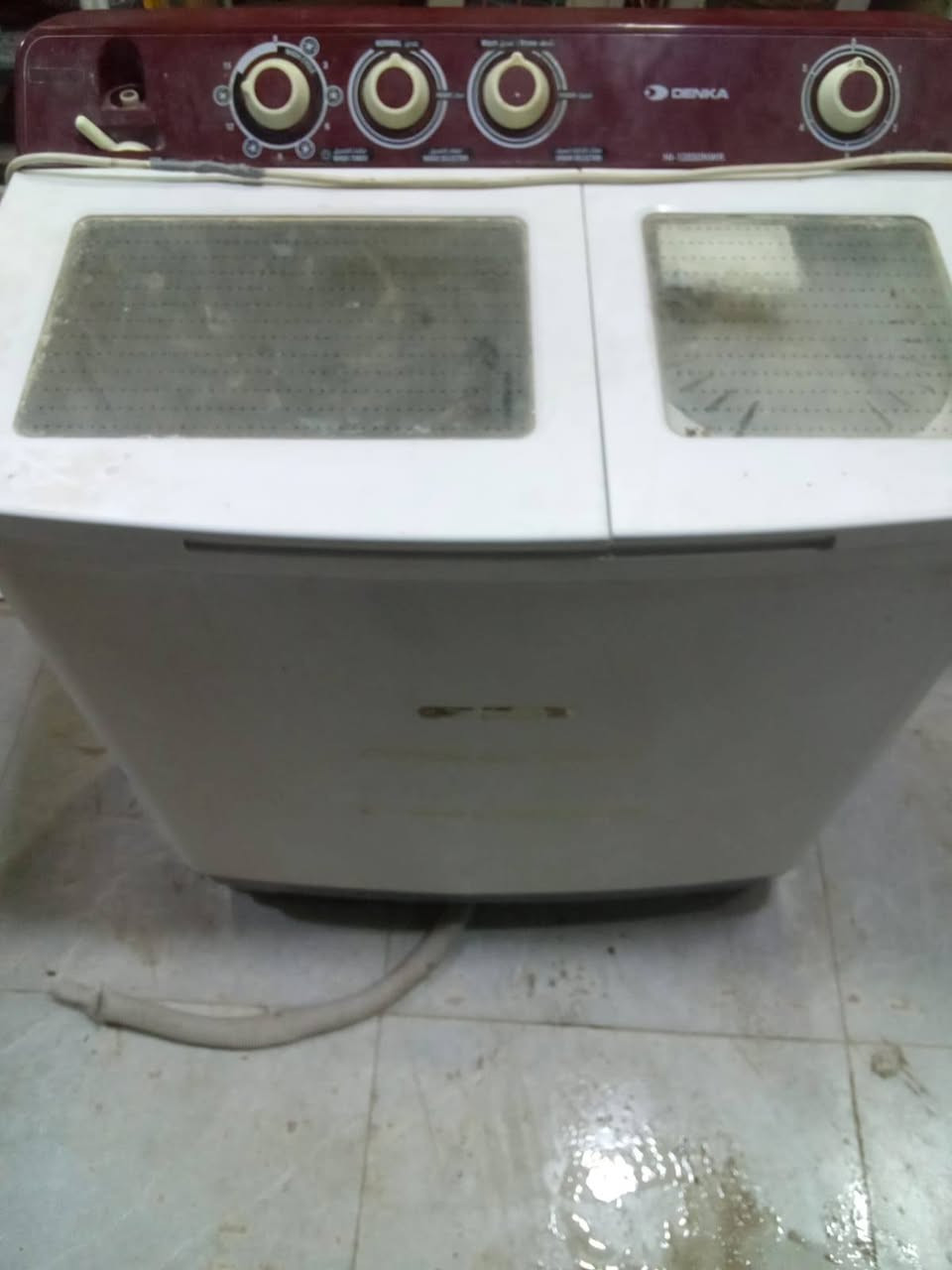 السلام عليكم 
يوجد لدينا غساله السعر 65الف شرط الشغل 
وايضا مجمده السعر 125 الف وايضا شرط الشغل 
للتواصل: ***********
