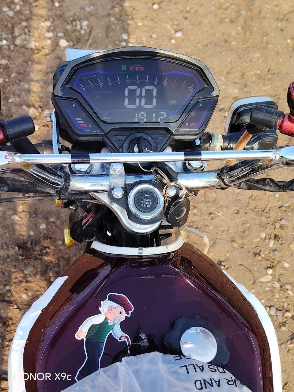 سلام عليكم دراجه للبيع محرك 200موديل 2025اي نقص مابيها كامله نوع دراجه نامه برو السعر على الرقم ***********
