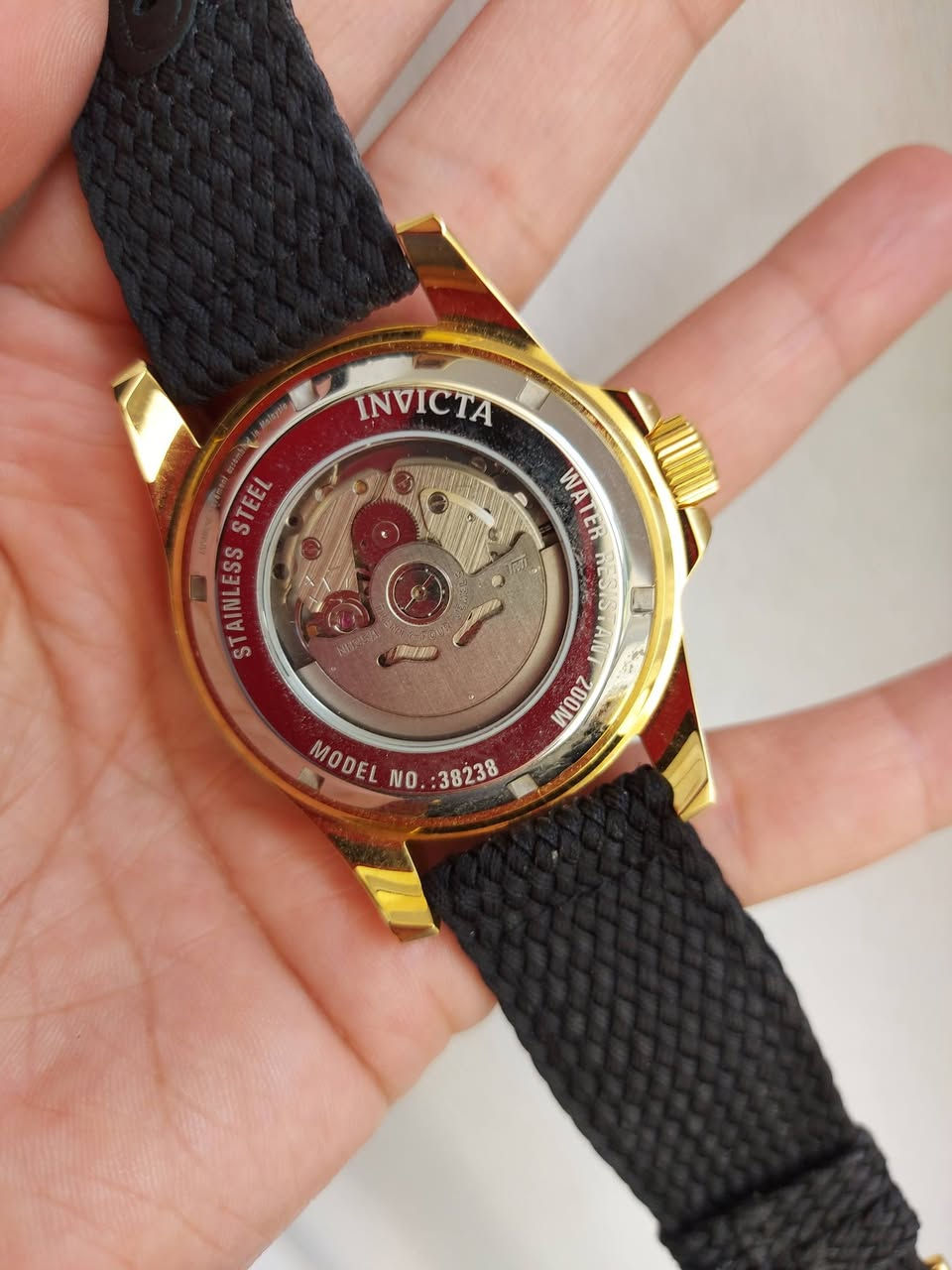 ساعة إنفيكتا 38238 برو دايفر ماستر أوف ذا سي أوتوماتيكية جديدة باللونين الأسود والذهبي 44 مم
غطاء خلفي شفاف قابل للفك والتركيب. مينا أسود مع عقارب وتفاصيل ذهبية اللون. تاج قابل للفك والتركيب. سوار من قماش البوليستر مع مشبك فولاذي ذهبي اللون
الي يهتم للقطعة يراسلني خاص ويدلل


**إذا كنت صاحب هذا الإعلان وتريد حذفه لأي سبب، رجاءا أرسل رسالة إلى الدعم الفني**