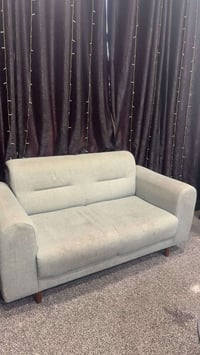 تخم جديد استعمال سنه واحدة بس مابيه اي كسر او مشكوك نظيف يرادلة بخاخ ت...