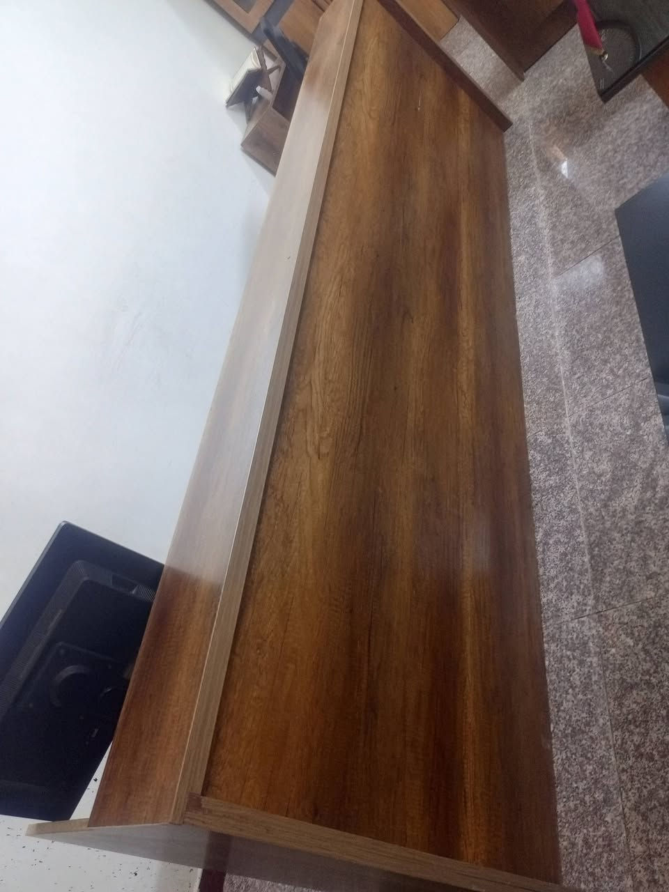 اغراض مستخدمة للبيع ***********
