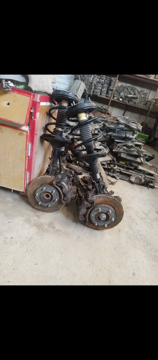 سلام عليكم*********** يتوفر توصيل كافه المحافظات 
 يتوفر ادوات كيا سيدونا وكيا كرنفال العنوان الديوانية قضاء الحمزه الشرقي  نهايه حي صناعي مقابيل عمود ١٦٦
