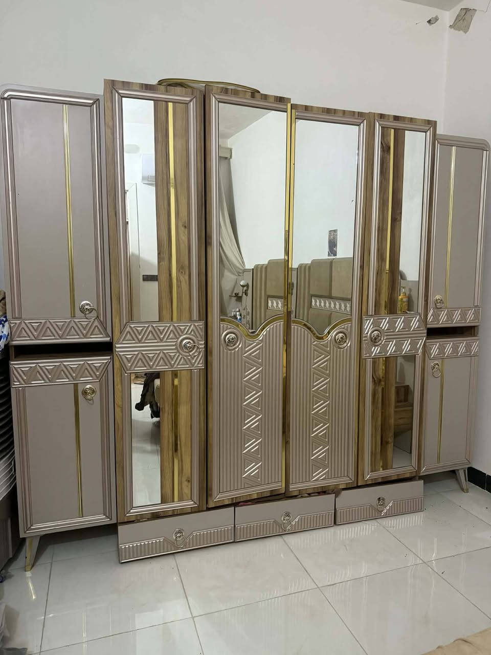 للبيع صاج تركي السعر 1250 وبيها مجال قليل
***********
