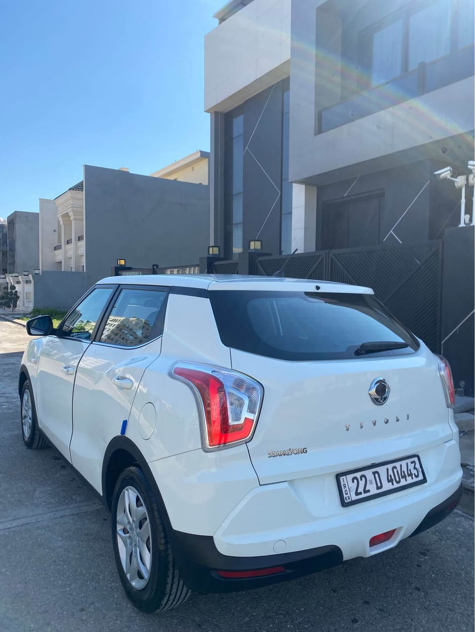 سانگ یۆنگ تیڤۆڵی- ***********

 خەلیجی سفری شەریکە
مۆدیل  ٢٠١٦
سەیارەکە تەنها یەک پارچەی سبوغە چامڵغی پێشەوە بێ ژوورێ بێ ئێرباگ
١٥٦ کم بەکار هاتووە 
بە شەرتی فەحس ،گێر مەکینە، کارەبایی ، تەبرید تەقە و رەقە
مواسەفات ٦ ئێرباگ ، شاشە کامیرە ، تەحدید سورعە ، لایتەکانی لیدی بیلادی 
بەگ لاید لیدی بیلادی ، سوکان ڤۆلیۆم ، بێ دەبل ئەکسڵ.
رەقەم ، سەنەوی ، ژینگە ، ڕێگە و بان هەزە هەمووی نوێە بە نای خۆمانە.

نرخی ٨٨ وەرەقە و مەجالەکی کەم ، تکایە بۆ پرسیار تەلەفۆن مەکەن هەموو شتەکی نووسراوە.

*********** أربيل, العراق
