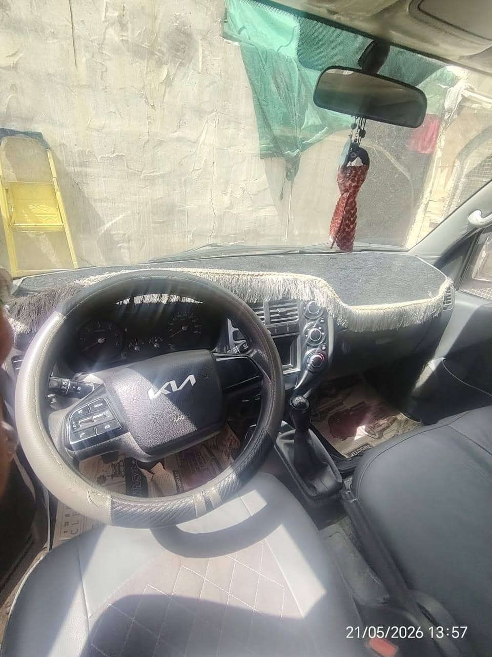 كيا حمل موديل ٢٠٢٣ سياره نضيفه مكفوله كفاله السعر ١٥٥ وبيه مجال تحويل ثاني يوم الرقم ***********
